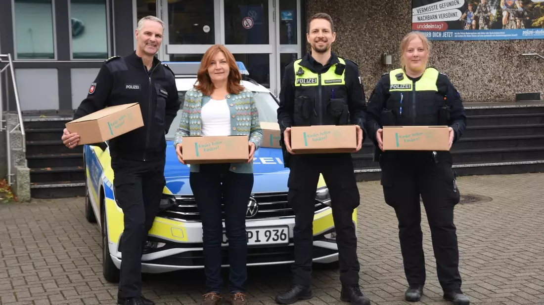 POL-CE: Celle packt wieder mit: Aktion Kinder helfen Kindern startet . Die Polizei Celle ist erneut dabei. - Bild: presseportal.de