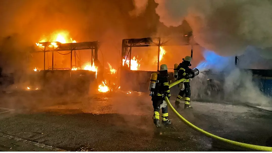 FW-M: Bus in Vollbrand (Laim) - Bild: presseportal.de