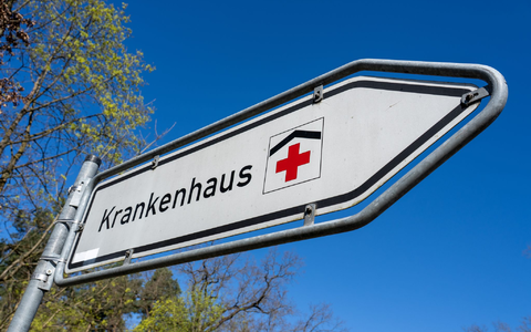 Die Bundesregierung bringt Nachbesserungen der Krankenhausreform auf den Weg. (Archivbild) - Foto: Soeren Stache/dpa