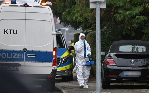 Polizei und Staatsanwaltschaft informierten bei einer Pressekonferenz über den aktuellen Ermittlungsstand. - Foto: Bernd Thissen/dpa