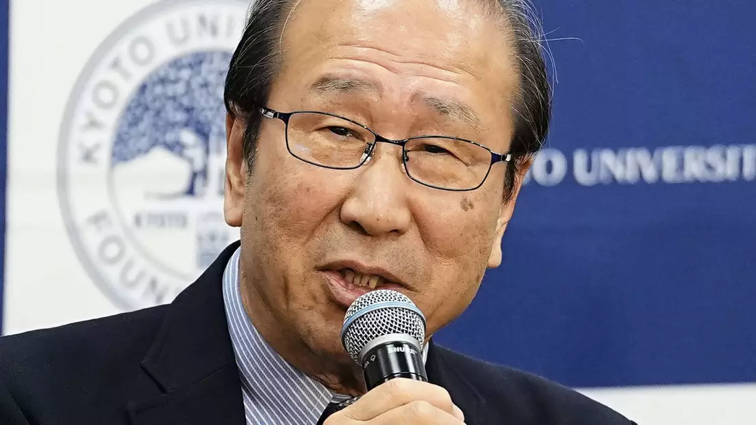 Susumu Kitagawa spricht während einer Pressekonferenz an der Universität in Kyoto - nachdem er für den Nobelpreis für Chemie gekürt worden war. - Bild: Ren Onuma/Kyodo News/AP/dpa