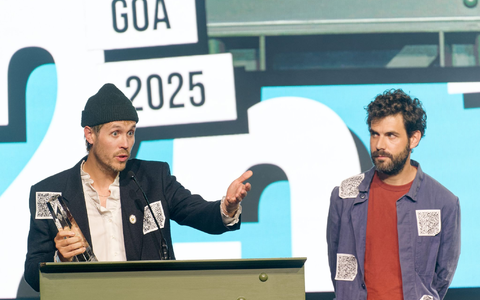 Protest auf offener Bühne: Zwei Preisträger lehnen die Auszeichnung ab - Foto: Henning Kaiser/dpa