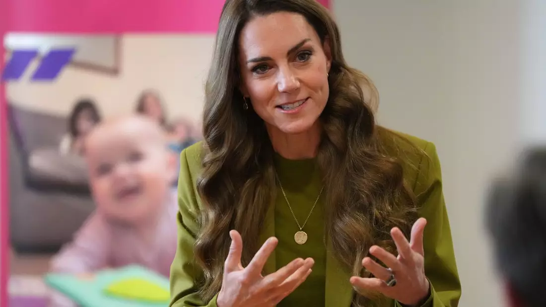 Die Prinzessin zeigt sich besorgt über den Einfluss von Smartphones und anderen Geräten auf soziale Beziehungen. - Bild: Kirsty Wigglesworth/PA Wire/dpa