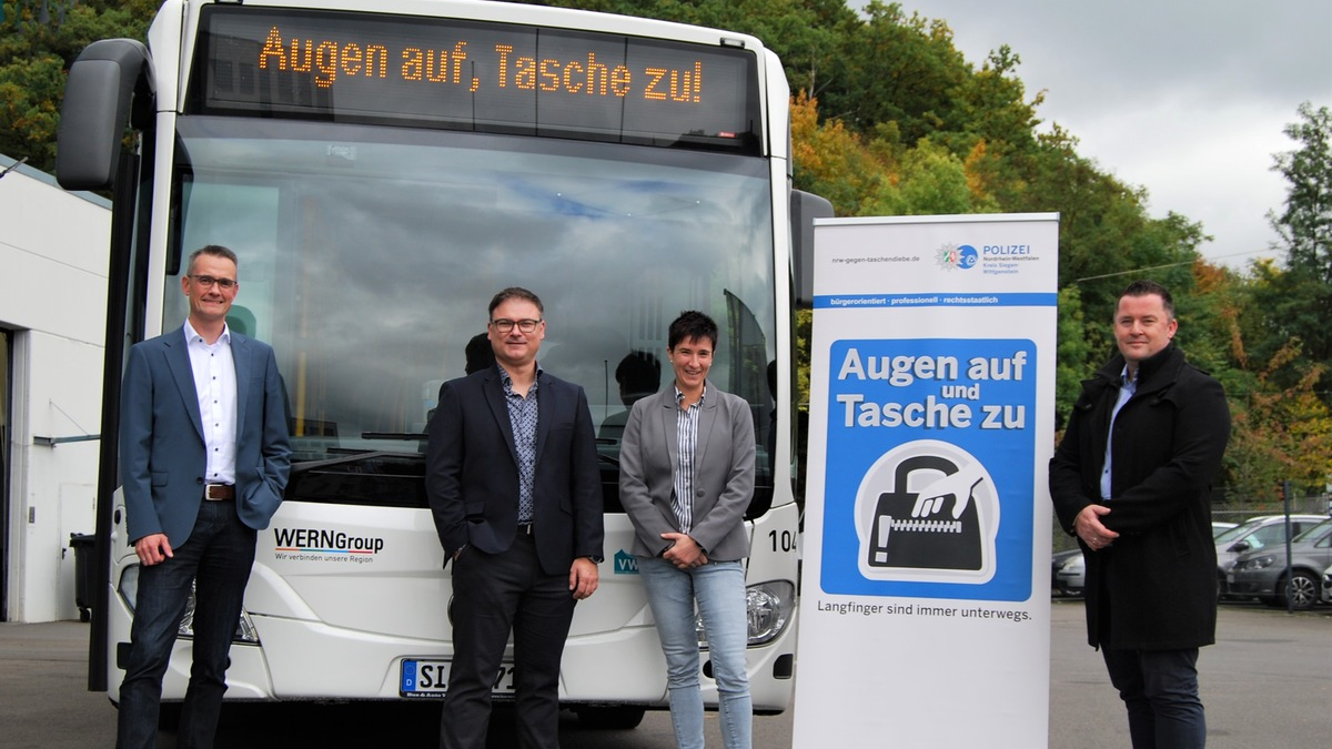 POL-SI: Augen auf - Tasche zu; das steht ab heute mehrere Tage lang in der Fahrtzielanzeige der VWS-Busse -#polsiwi - Foto: presseportal.de