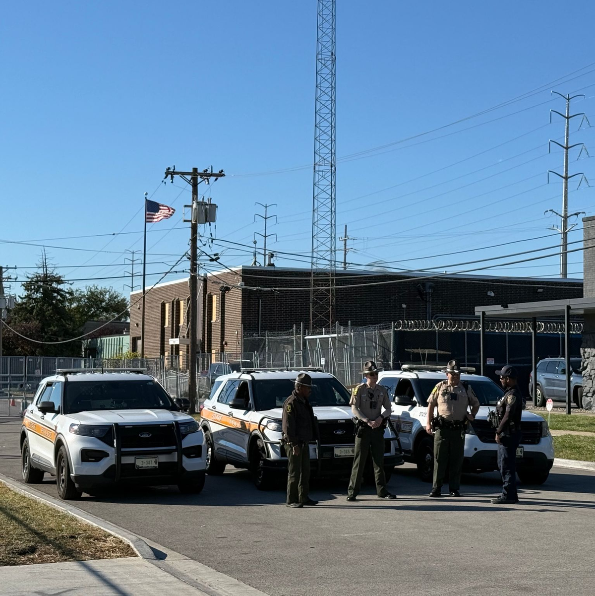 Laut US-Medien waren Nationalgardisten schon im Einsatz. - Foto: Anna Ringle/dpa