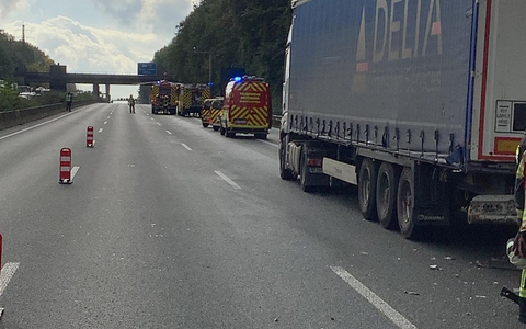 FW Mettmann: Schwerer Verkehrsunfall auf der Autobahn 3 - Foto: presseportal.de