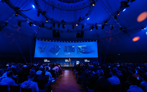 Com.vention 2025 - Foto: STARFACE/Estos über pressetext.de