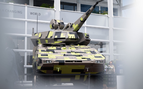 Hersteller stellt sich auf große Stückzahl an Auslieferungen ein. (Archivbild) - Foto: Sebastian Gollnow/dpa