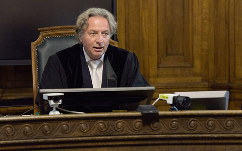 Der Vorsitzende Richter hat die Verhandlung am Freitag frühzeitig beendet.  - Foto: Georg Wendt/dpa