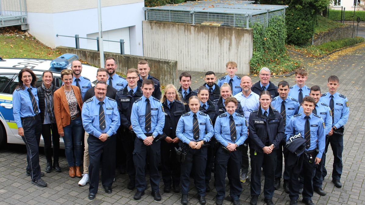 POL-PDMT: Verstärkung für die Polizeidirektion Montabaur: 15 neue Kräfte im Einsatz - Foto: presseportal.de