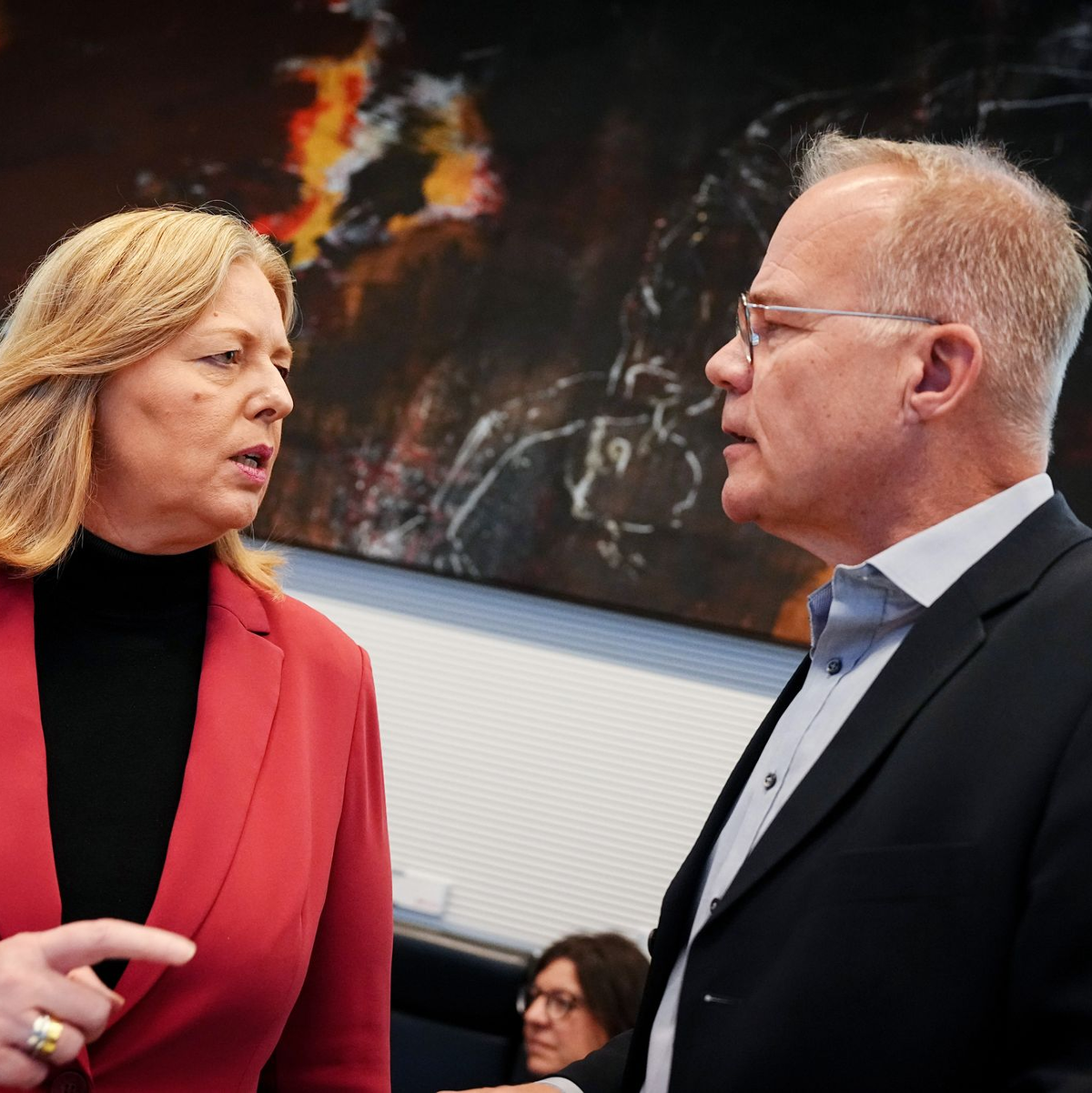 SPD-Arbeitsministerin Bärbel Bas hat das umstrittene Rentengesetz vorgelegt. (Archivfoto) - Foto: Kay Nietfeld/dpa