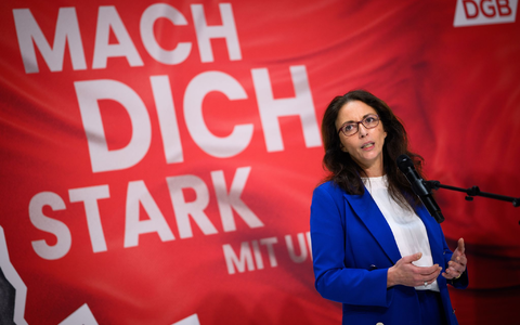 «Pushen ein Mini-Problem zu einem Mega-Thema hoch»: Gewerkschafterin Fahimi hält die Debatte ums Bürgergeld für absurd. (Archivbild) - Foto: Bernd von Jutrczenka/dpa