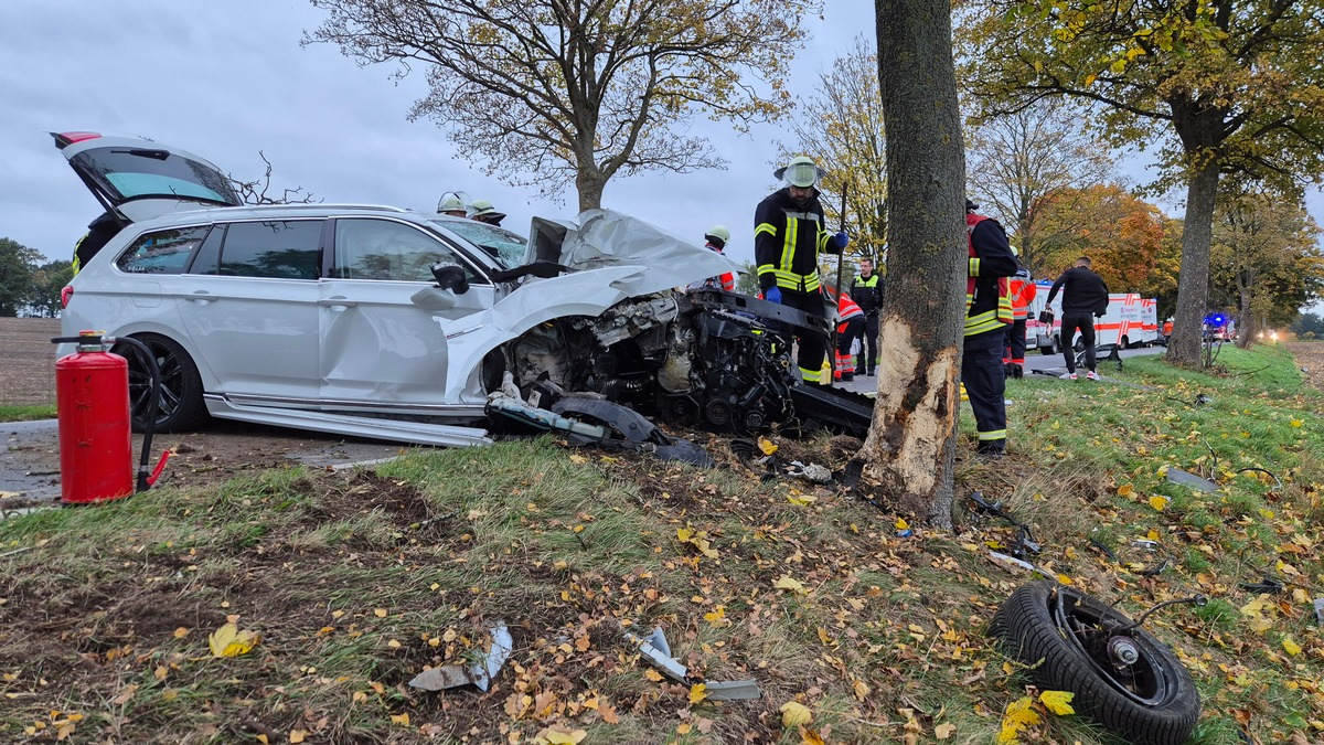 FW Südheide: Missglücktes Überholmanöver auf der L240 zwischen Beckedorf und Huxahl führt erneut zu schwerem Unfall - Foto: presseportal.de