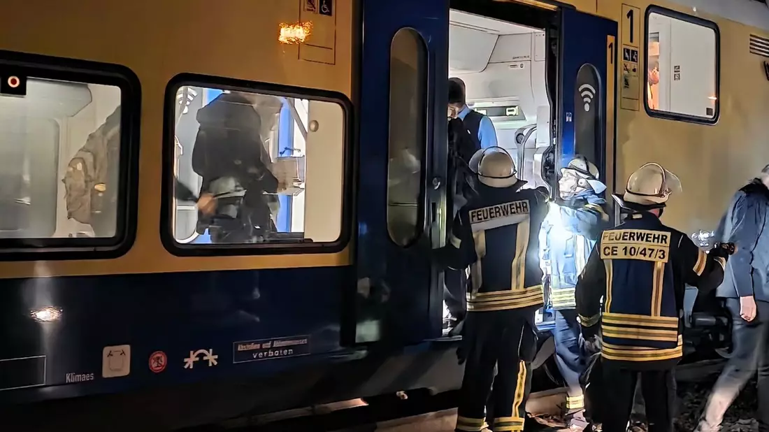 FW Celle: Zugevakuierung - Bild: presseportal.de