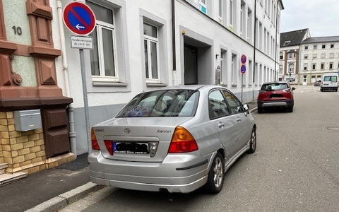 POL-PDPS: Fahrerflucht - Polizei bittet um Hinweise - Foto: presseportal.de