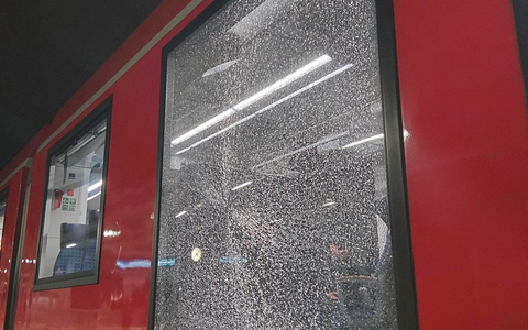 BPOL-HST: Zeugenaufruf - Steinwürfe auf Regionalzüge - Foto: presseportal.de