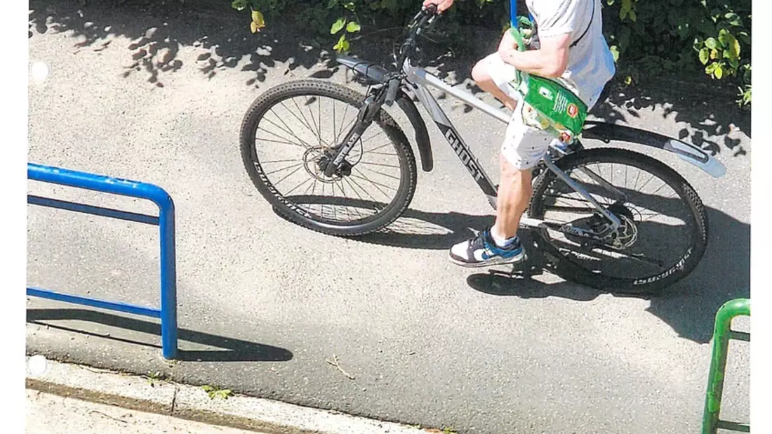 LPI-J: Öffentlichkeitsfahndung nach zwei Fahrraddieben in Weimar - Bild: presseportal.de