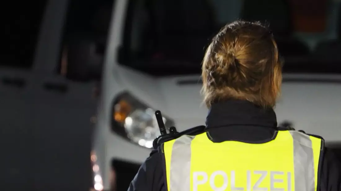 POL-SE: Behördenübergreifende Verkehrskontrolle mit den Schwerpunkten Alkohol, Drogen, Medikamente und reisende Straftäter - Bild: presseportal.de