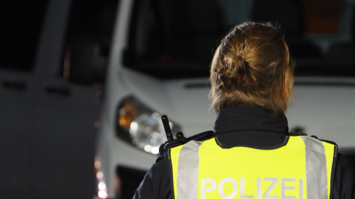 POL-SE: Behördenübergreifende Verkehrskontrolle mit den Schwerpunkten Alkohol, Drogen, Medikamente und reisende Straftäter - Foto: presseportal.de
