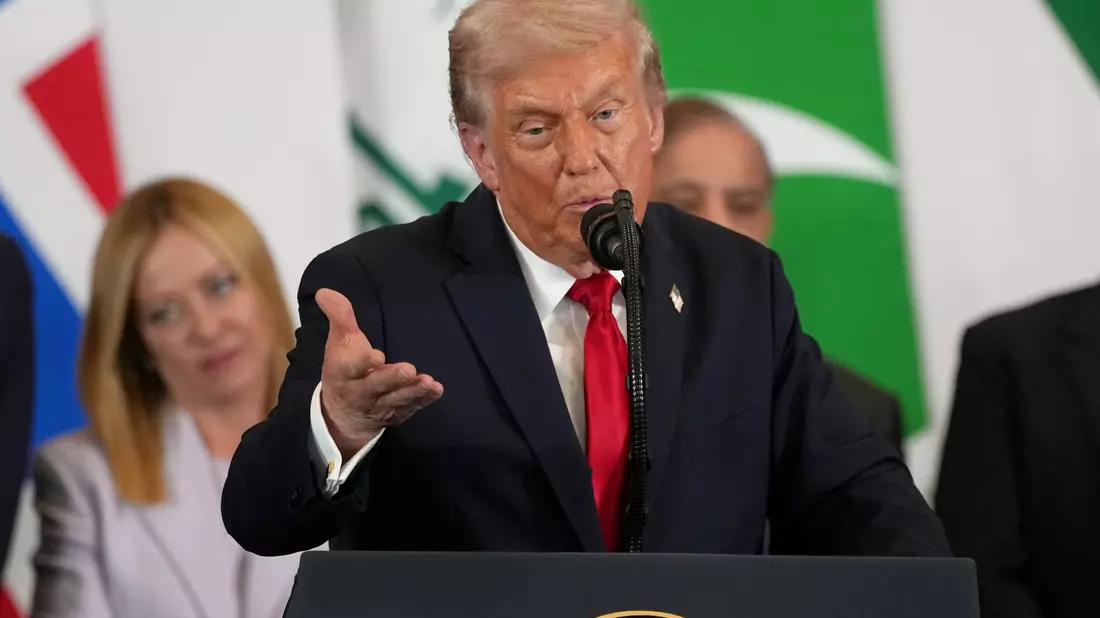 Trump schließt die Lieferung von Tomahawk-Marschflugkörpern an die Ukraine nicht aus.  - Bild: Amr Nabil/AP/dpa