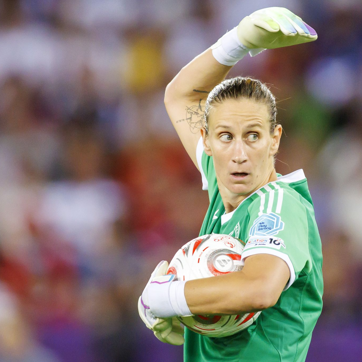 Im EM-Halbfinale gegen Spanien noch im Tor: Stammkeeperin Ann-Katrin Berger fehlt der DFB-Auswahl. - Foto: Michael Buholzer/KEYSTONE/dpa