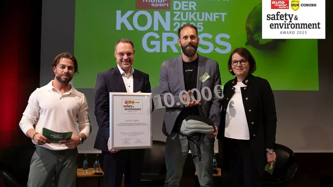 Ausgeschrieben von auto motor und sport und HUK-COBURG: Fahrradhelm für die Gürteltasche: Start-up Inflabi gewinnt begehrten Safety & Environment Award - Bild: presseportal.de