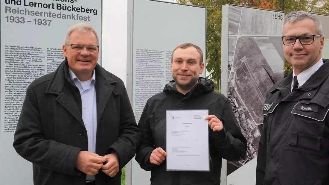 POL-HM: Bückeberg und Polizei starten Kooperation für Demokratieschutz - Bild: presseportal.de