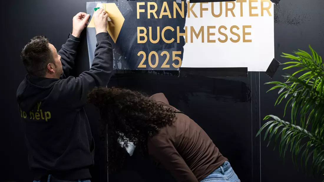 Das Archipel ist Ehrengast der Frankfurter Buchmesse.  - Bild: Hannes P. Albert/dpa