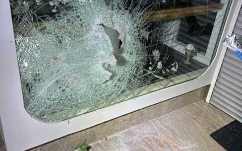 POL-PDPS: Versuchter Einbruch in Juweliergeschäft - Foto: presseportal.de