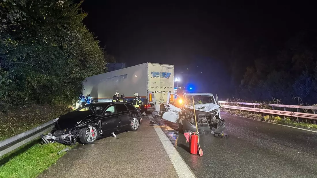 FW-EN: Unfall auf BAB mit fünf Fahrzeugen - Bild: presseportal.de