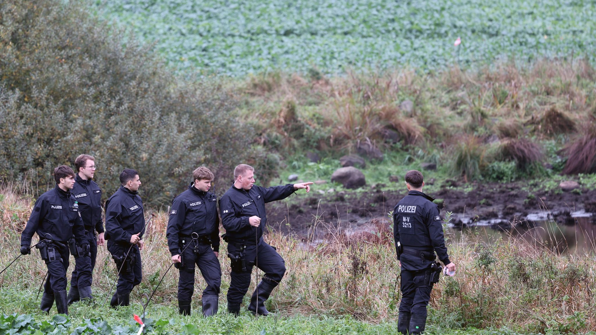 Die Obduktion des bei Güstrow gefundenen toten Kindes hat gezeigt, dass es Gewalteinwirkung ausgesetzt wurde. - Foto: Bernd Wüstneck/dpa