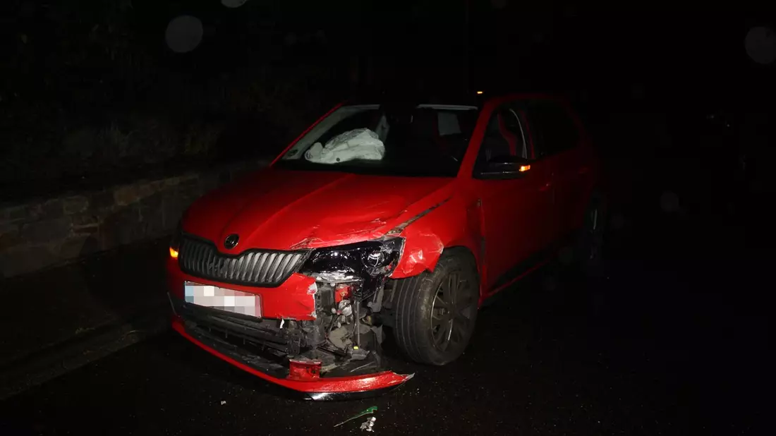 POL-RBK: Overath - Verkehrsunfall mit vier beteiligten Pkw - Verdacht auf Fahren unter Alkoholeinfluss - Bild: presseportal.de