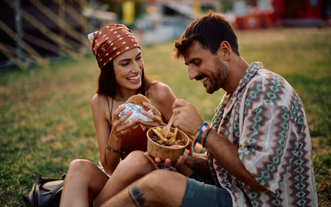 Ananas auf die Pizza? Swipe right! / Too Good To Go enthüllt in Dating-Umfrage wie wichtig kulinarische Vorlieben in der Liebe sind - Foto: presseportal.de