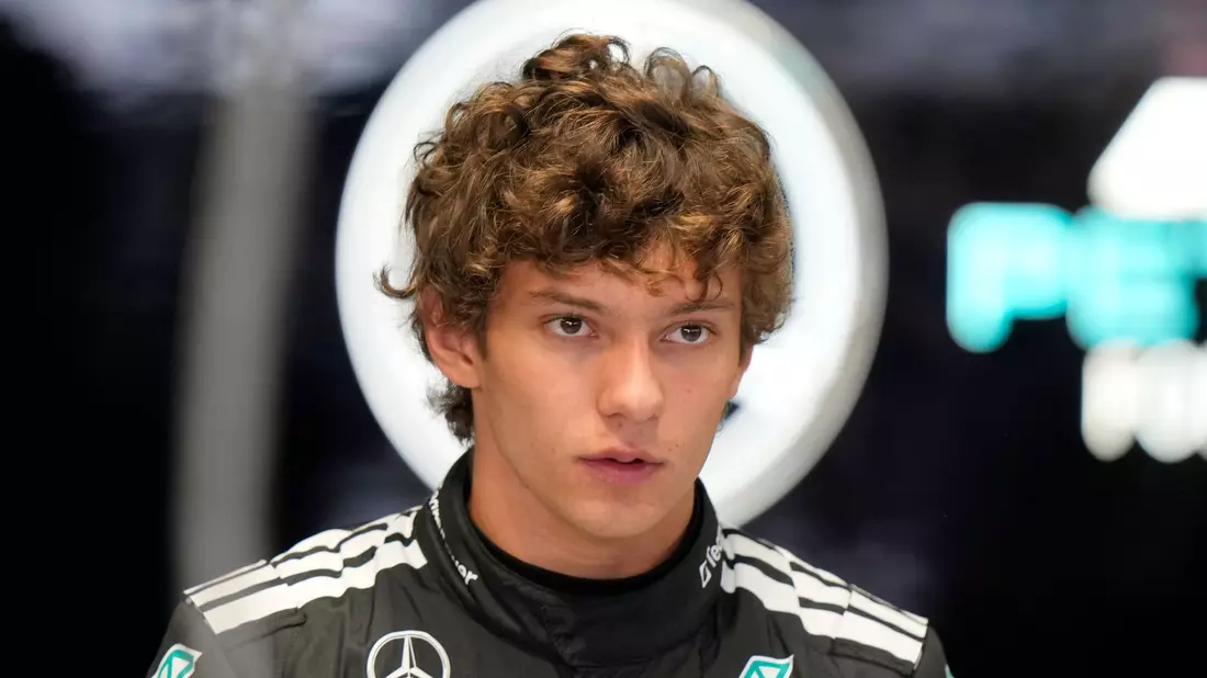 Der junge Italiener Kimi Antonelli erlebt eine Saison mit Rückschlägen, aber auch starken Ergebnissen. (Archivbild) - Bild: Luca Bruno/AP/dpa