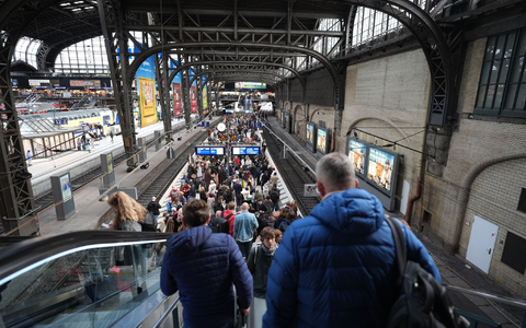 Jeden Tag fahren hunderte Züge am Hamburger Hauptbahnhof. - Foto: Marcus Brandt/dpa