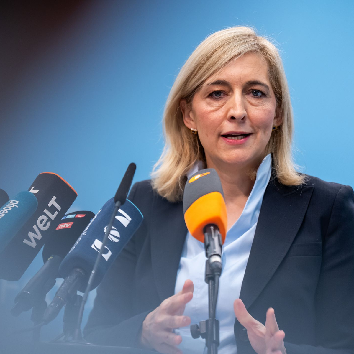 Nach Plänen von Ministerin Warken sollen die Beiträge stabil bleiben können.  - Foto: Michael Kappeler/dpa