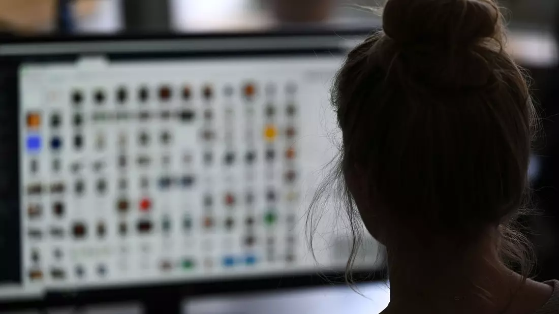 Für die Ermittlung gegen die Verbreitung von kinderpornografischem Material ist in Deutschland das BKA die Leitstelle. (Archivbild) - Bild: Arne Dedert/dpa