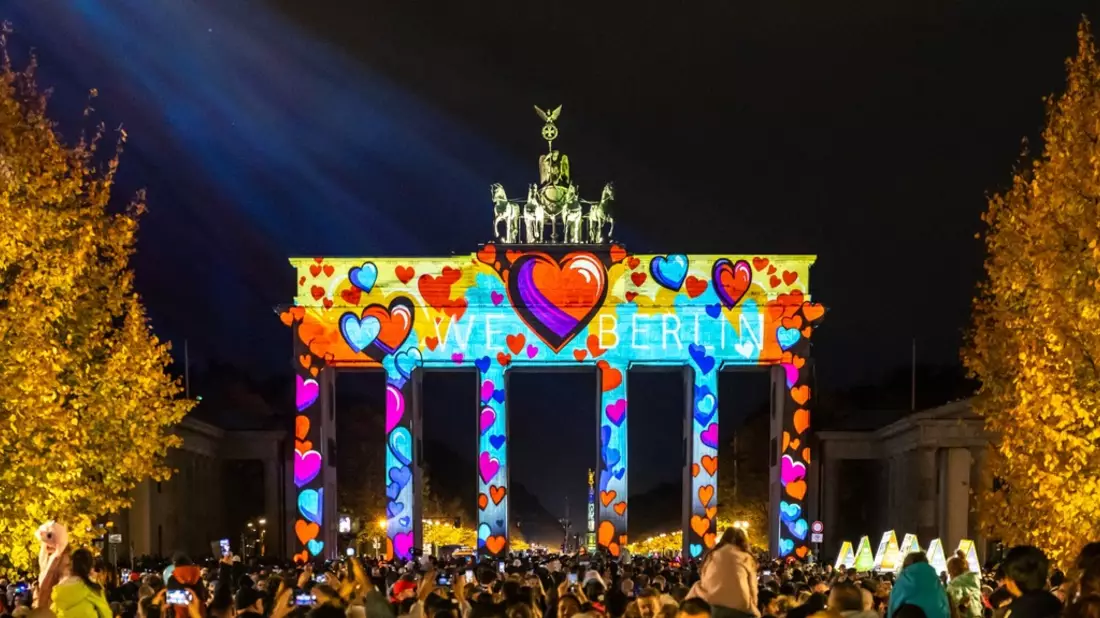 FESTIVAL OF LIGHTS 2025 in Berlin mit neuem Besucherrekord zu Ende gegangen - Bild: presseportal.de