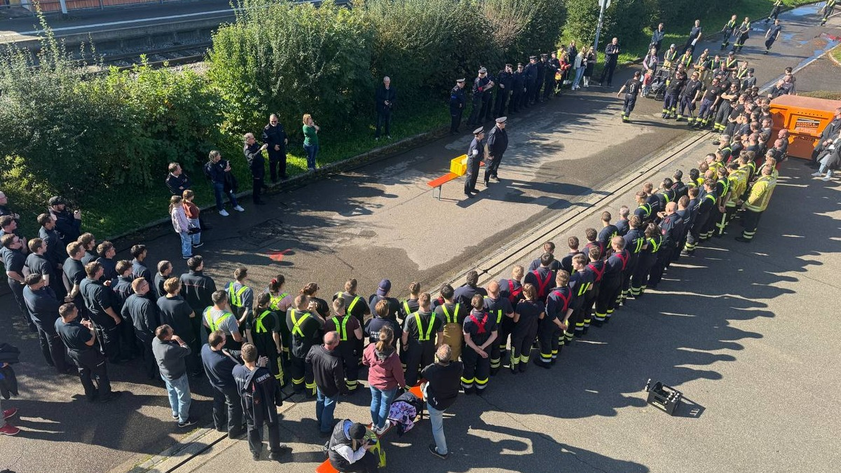 FW LK Esslingen: Abnahme des Leistungsabzeichens im Landkreis Esslingen - Foto: presseportal.de