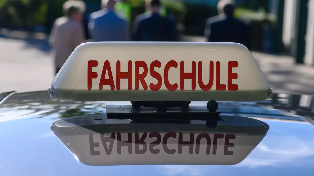 Die praktische Prüfung soll verkürzt werden. (Archivbild) - Bild: Klaus-Dietmar Gabbert/dpa