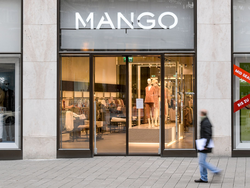 Das Datenleck bei Mango ist ein weiterer Vorfall in einer langen Reihe von Cyberangriffen auf Einzelhändler und Modeketten. (Archivbild) - Foto: Axel Heimken/dpa