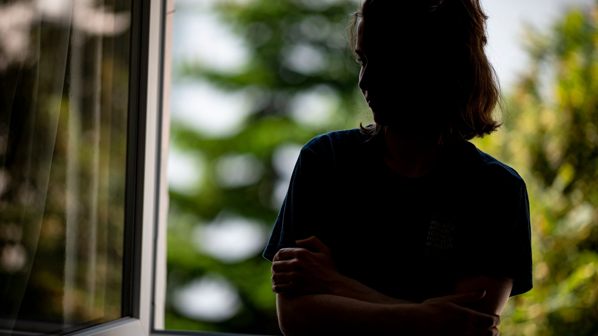 In den Industriestaaten klagt nach einer OECD-Studie eine wachsende Zahl von Menschen über Einsamkeit. (Symbolbild) - Foto: Fabian Sommer/dpa