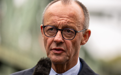 Nicht zum ersten Mal polarisiert Bundeskanzler Friedrich Merz (CDU) mit einer Äußerung zu Migration. - Foto: Michael Kappeler/dpa