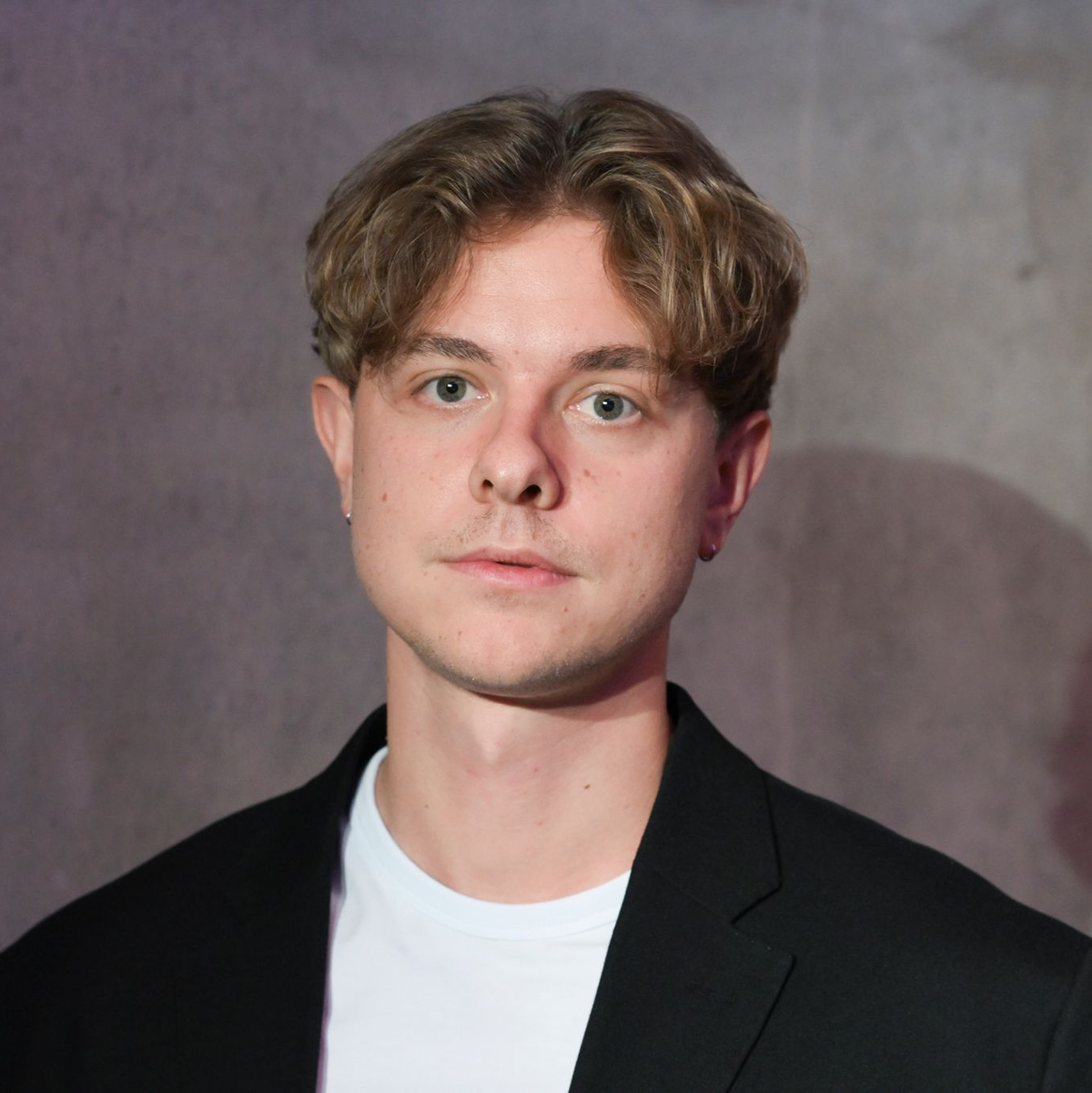 Content Creator Jonas Ems greift im Netz gesellschaftsrelevante Themen auf. - Foto: Jens Kalaene/dpa