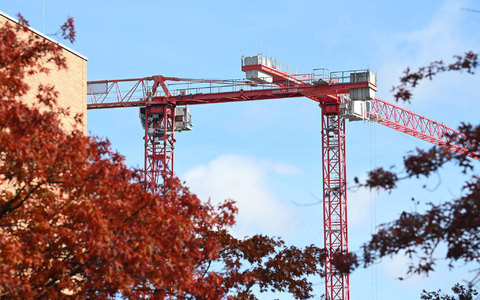 Bauen soll in Deutschland künftig schneller gehen. (Archivbild) - Foto: Niklas Graeber/dpa