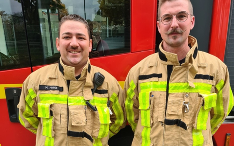FW Grevenbroich: Aktion NovemBart: Feuerwehrleute lassen sich wieder Bart für guten Zweck wachsen - Foto: presseportal.de