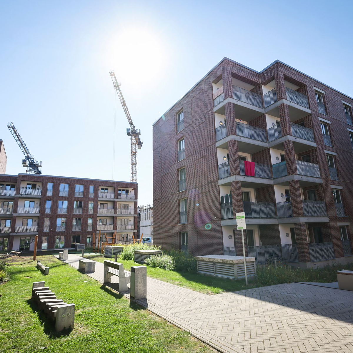 Neubau von Wohnungen in Hamburg: Jetzt soll mehr Tempo in den Bau. (Archivfoto) - Foto: Christian Charisius/dpa