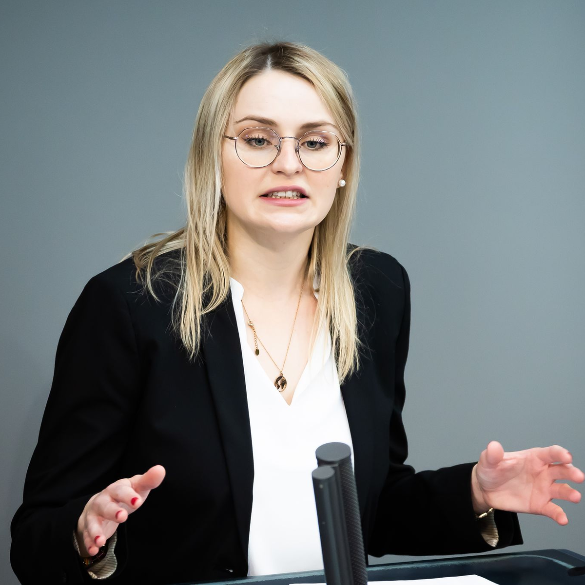 Die Integrationsbeauftragte der Bundesregierung, Natalie Pawlik (SPD), warnt vor spaltender Rhetorik. (Archivbild) - Foto: Christoph Soeder/dpa