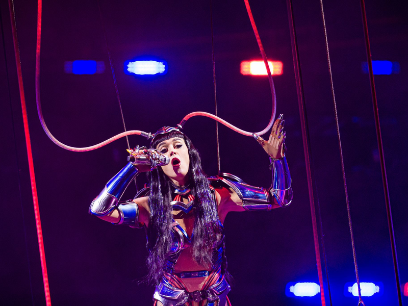 Zudem soll Perry seit einiger Zeit mit keinem Geringeren anbandeln als dem langjÀhrigen kanadischen Premierminister Justin Trudeau. - Foto: Moritz Frankenberg/dpa