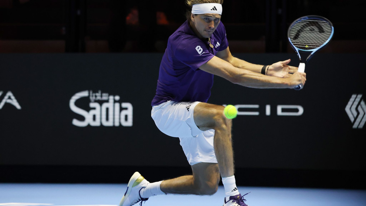 Beim Showturnier in Saudi-Arabien war für Alexander Zverev zuletzt früh Schluss. (Archivbild) - Foto: Felice Calabro/IPA via ZUMA Press/dpa